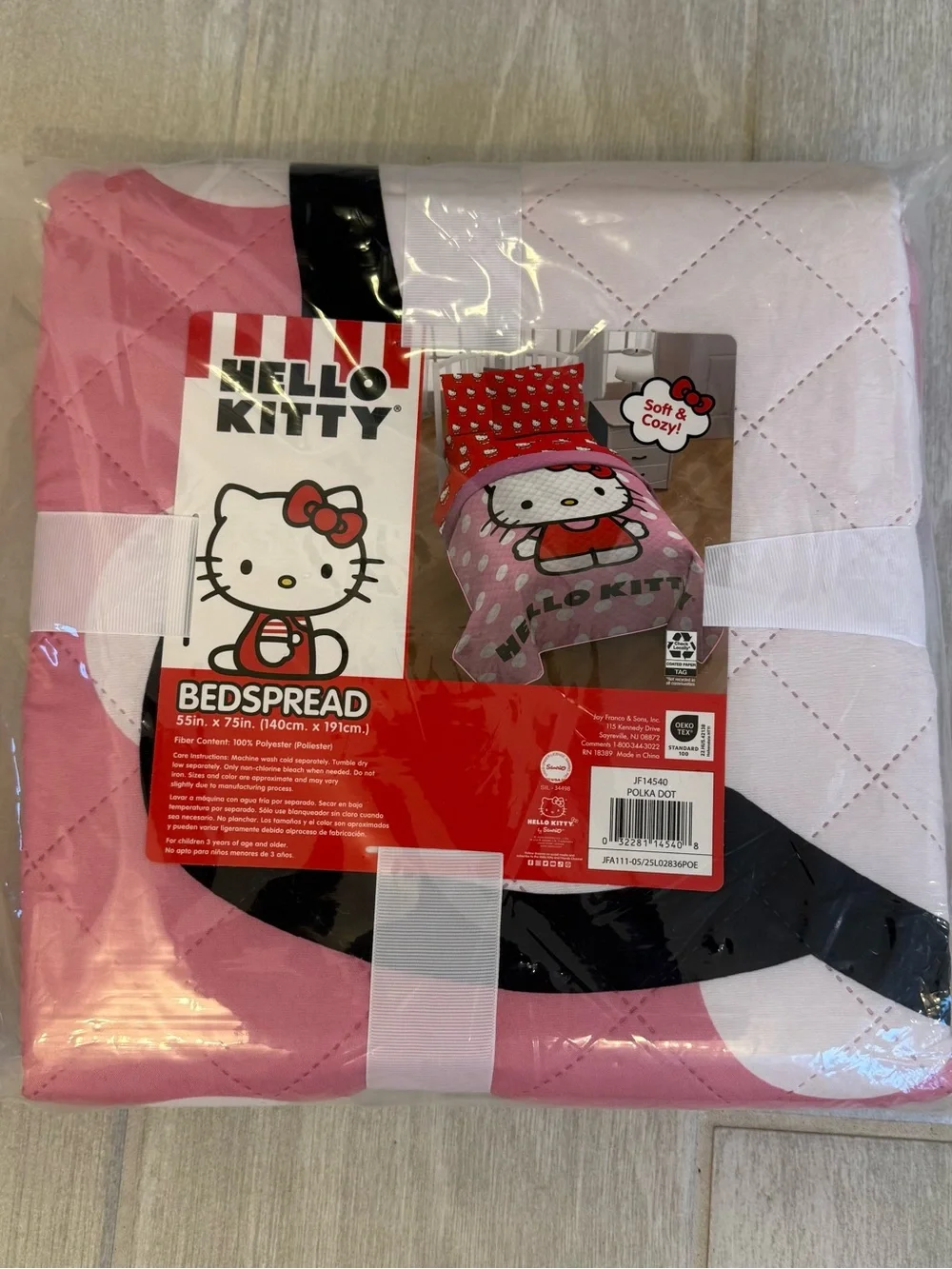 ✨NWT Hello Kitty Pink Polka Dot Bedspread, Size Twin/Full